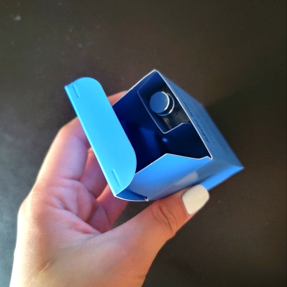 Acqua Essenziale Salvatore Ferragamo Eau De Toilette Spray - Picture 5 of 7